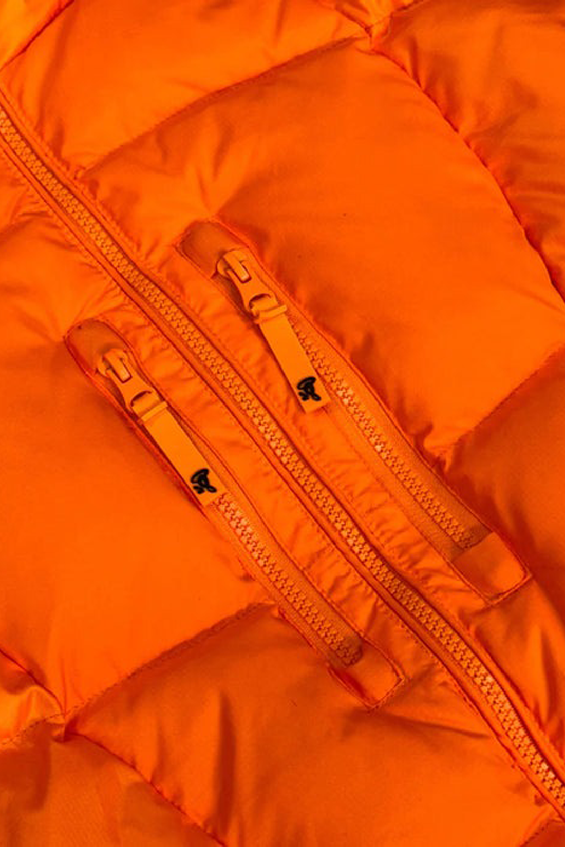 Syna-World-Wave-Puffer-Jacket--zip