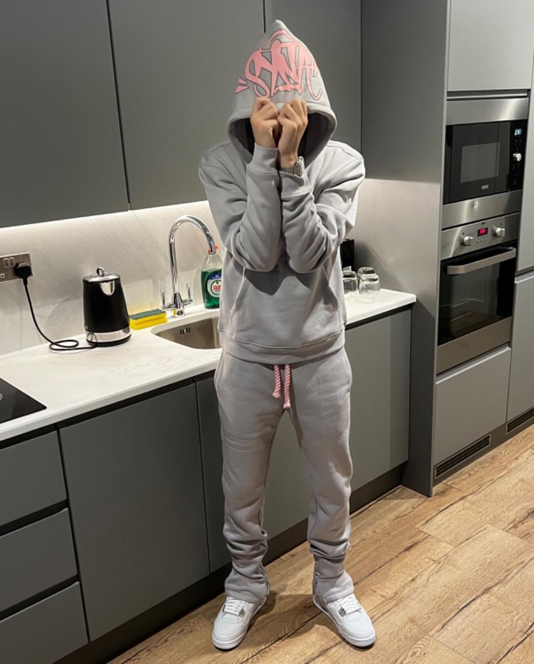 syna world tracksuit